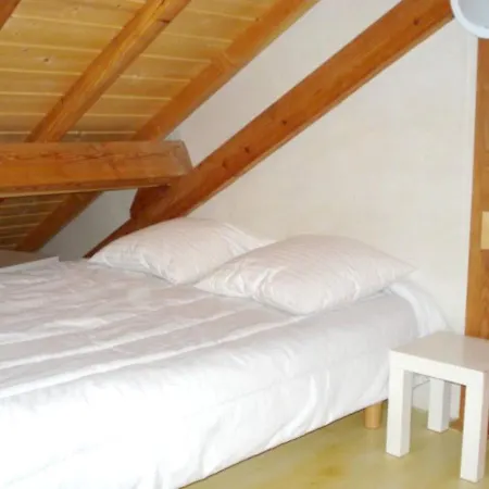 Chalet With One Bedroom In With Wonderful Mountain View And Enclosed Garden 12 Km From The Slopes *